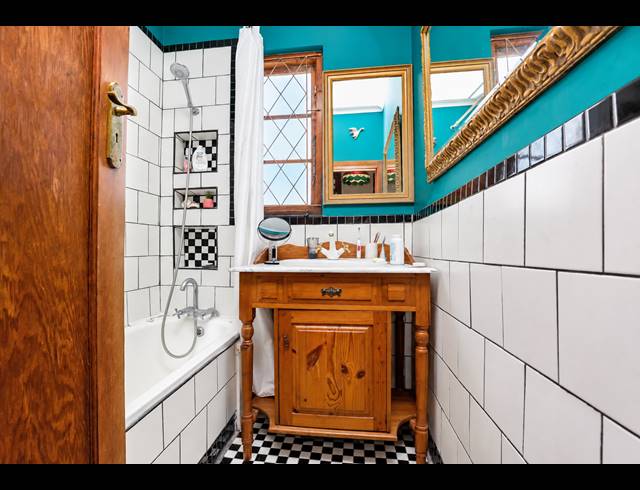 3 BEDROOM APARTMENT FOR SALE IN GLENWOOD